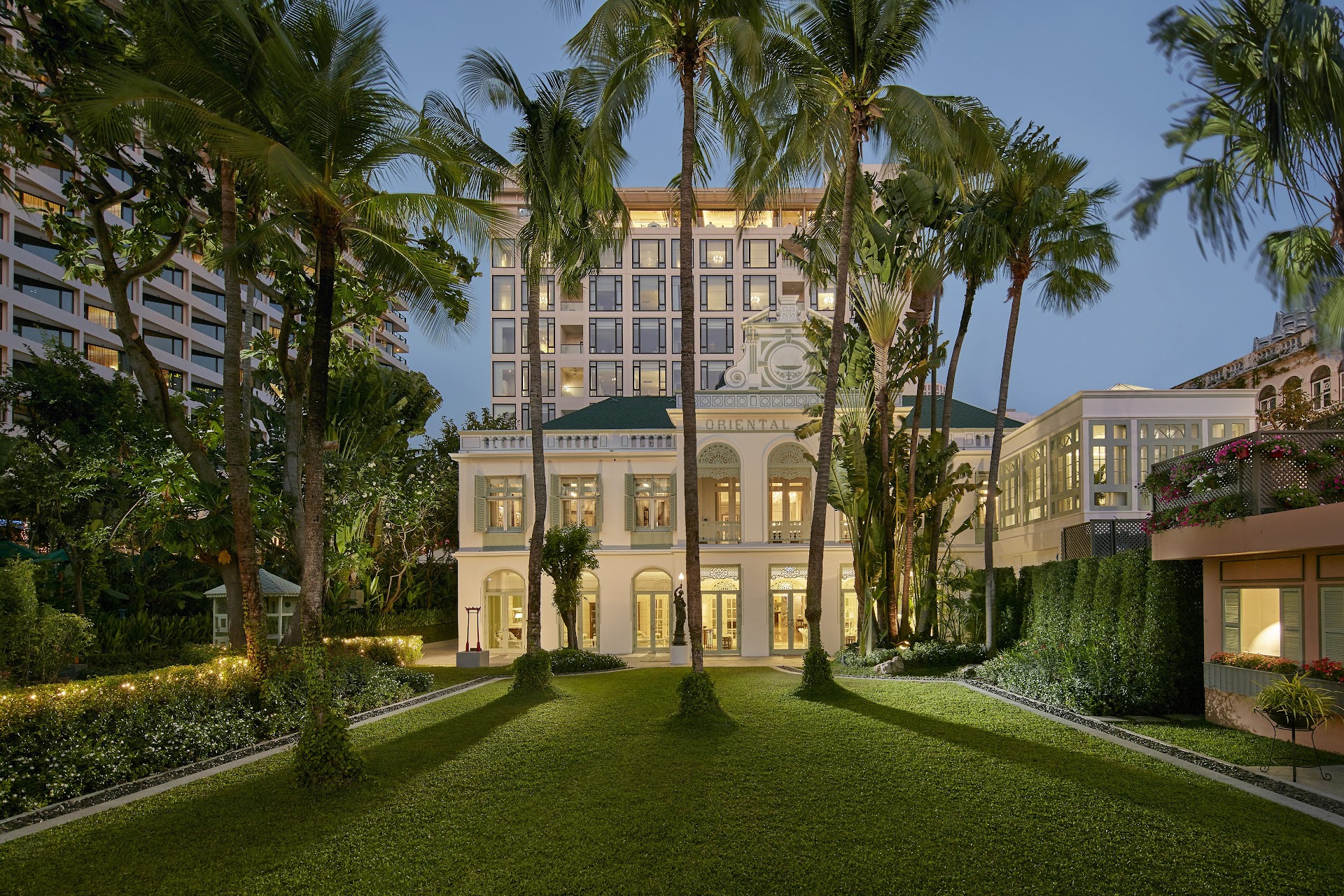 Bangkok's Mandarin Oriental — The River Wing at Dawn, and Whether the Rate Still Holds Up