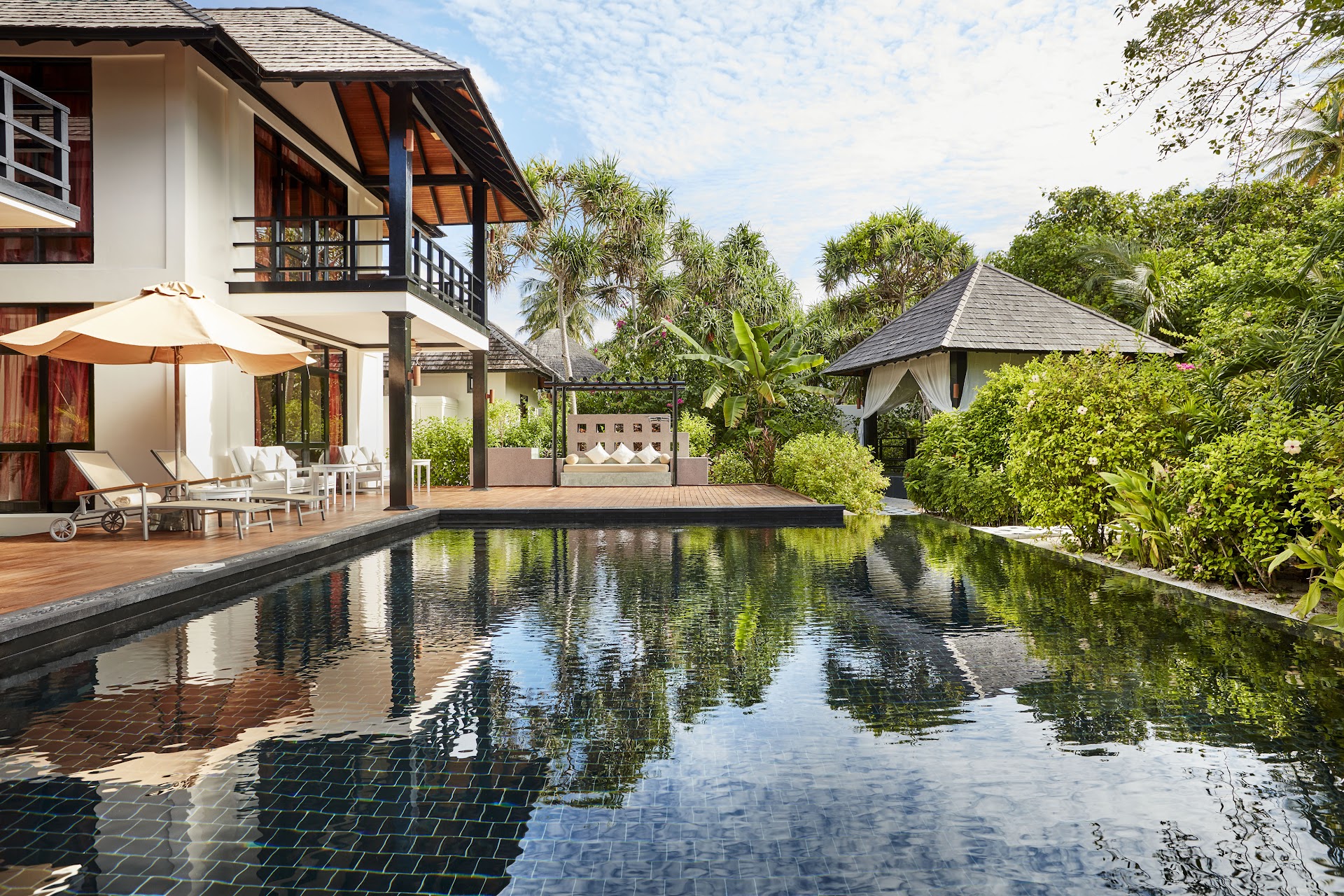 Top 5 Maldives Overwater Villas Worth Crossing Oceans For (2026)
