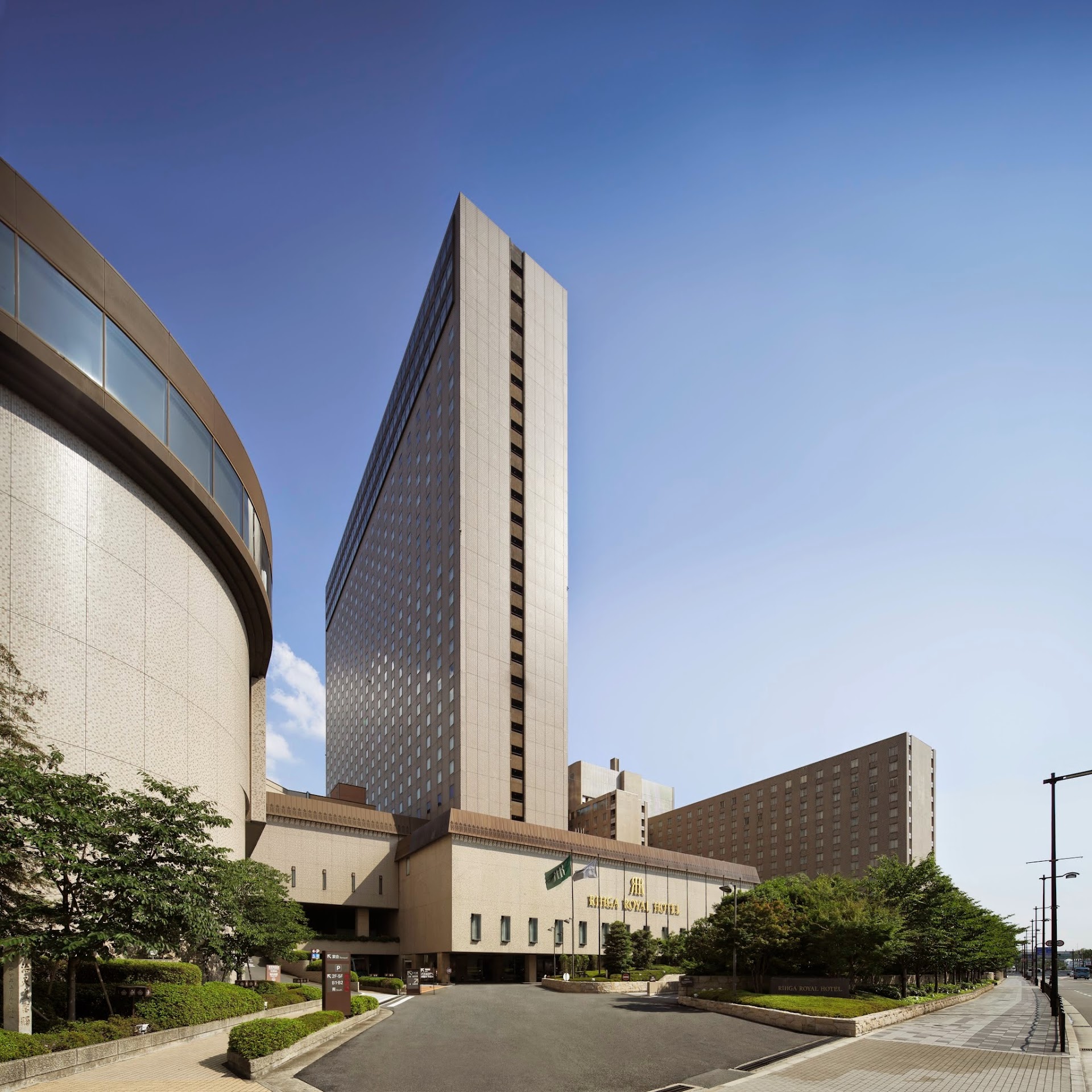 The Ritz-Carlton Osaka: Does a River-View Room at This Price Actually Deliver?