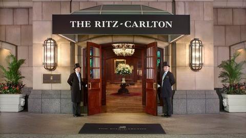 The Ritz-Carlton Osaka: Does a River-View Room at This Price Actually Deliver?