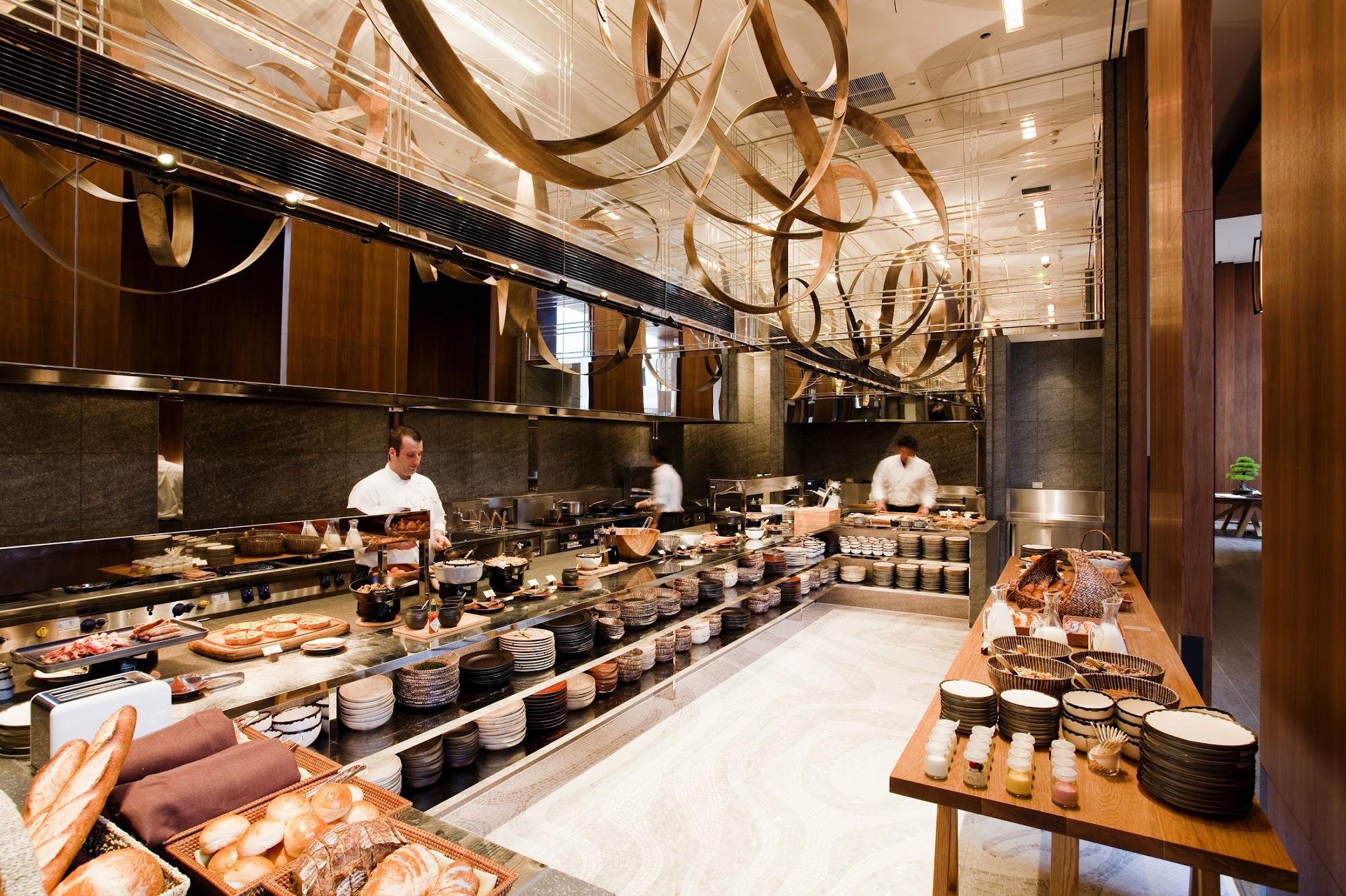Tokyo's Most Theatrical Check-In: Is the Andaz Shinjuku Actually Worth It?
