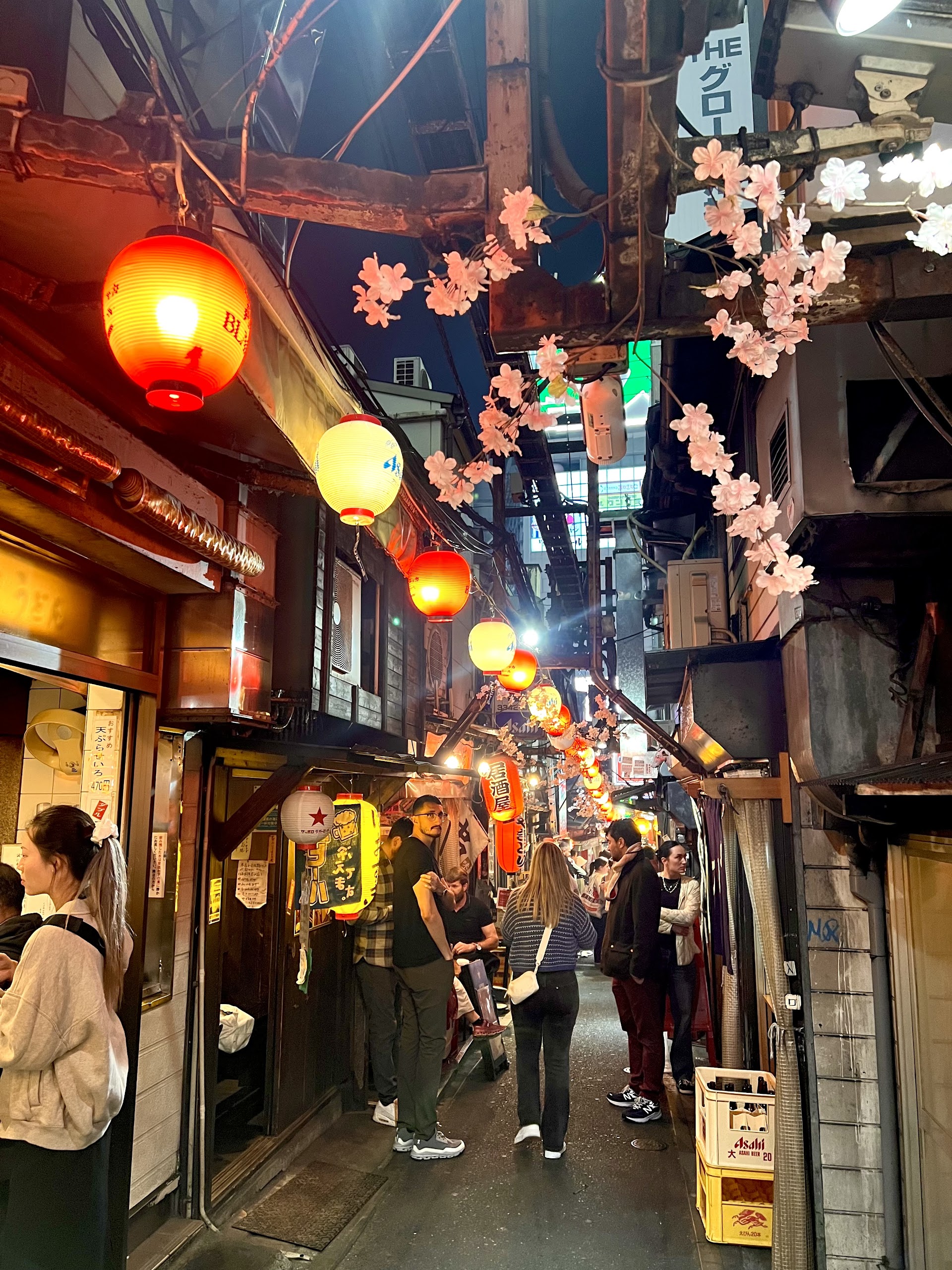 Tokyo's Most Theatrical Check-In: Is the Andaz Shinjuku Actually Worth It?